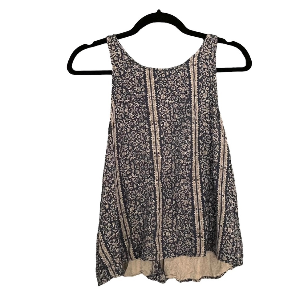 Floral Patterned Sleeveless Top